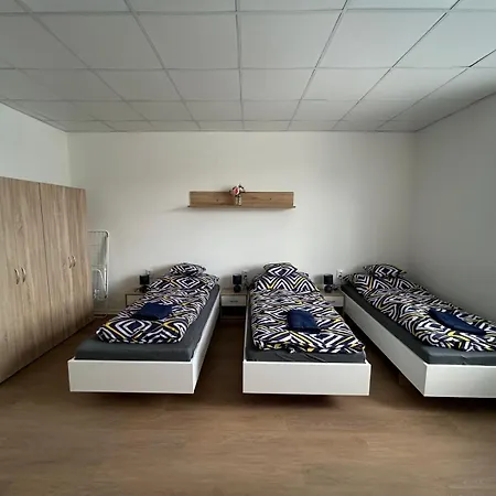 Skodova מלון דירות