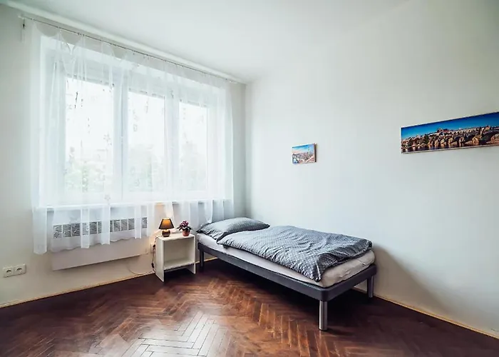 Skodova 3*